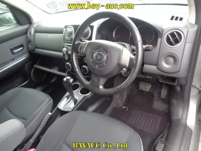 Mazda VERISA