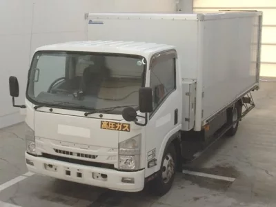 Isuzu ELF