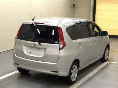 Toyota PASSO SETTE