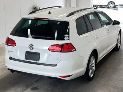 Volkswagen GOLF VARIANT