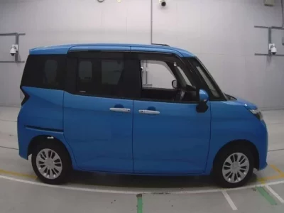 Toyota TANK