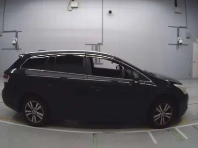 Toyota AVENSIS WAGON
