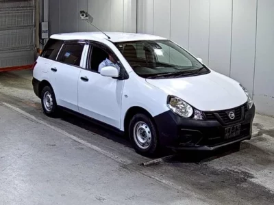 Nissan AD