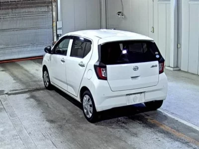 Daihatsu MIRA E S