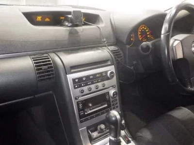 Nissan STAGEA