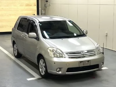 Toyota RAUM