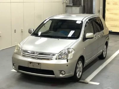 Toyota RAUM