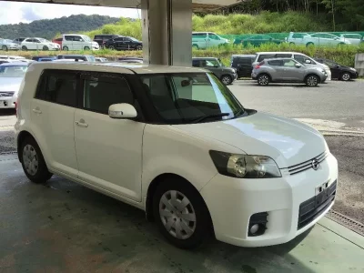 Toyota COROLLA RUMION