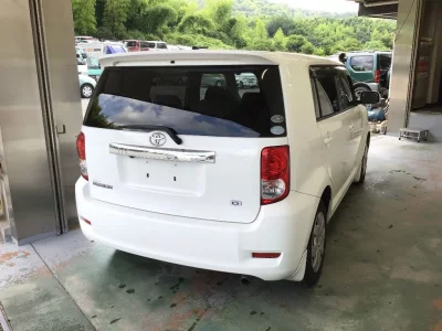 Toyota COROLLA RUMION