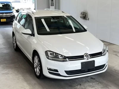 Volkswagen GOLF VARIANT