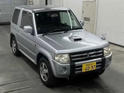 Mitsubishi PAJERO MINI