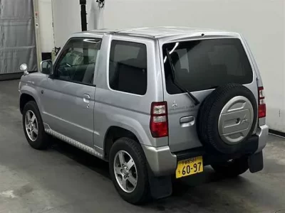 Mitsubishi PAJERO MINI