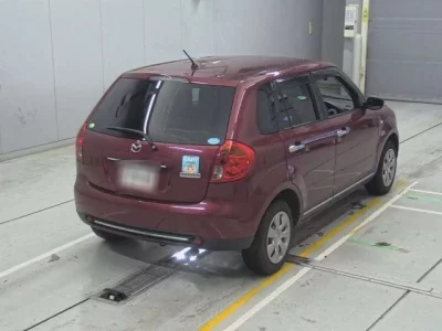 Mazda VERISA