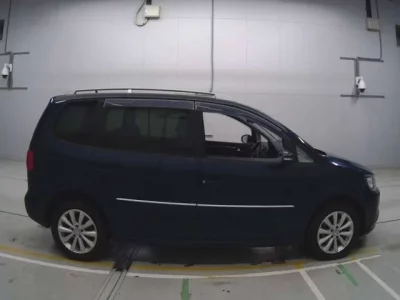 Volkswagen GOLF TOURAN