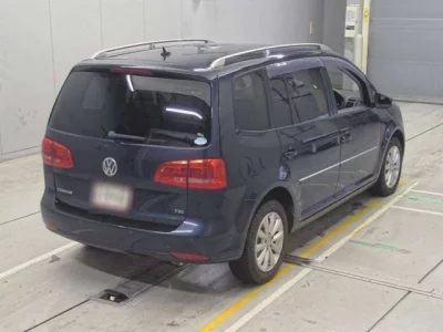 Volkswagen GOLF TOURAN