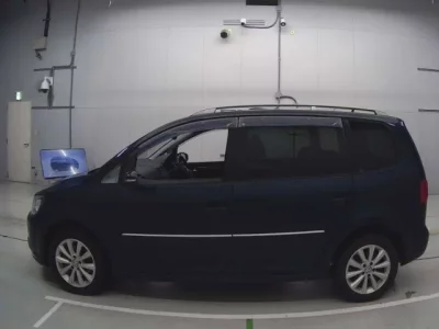 Volkswagen GOLF TOURAN