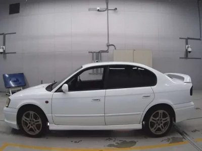 Subaru LEGACY B4