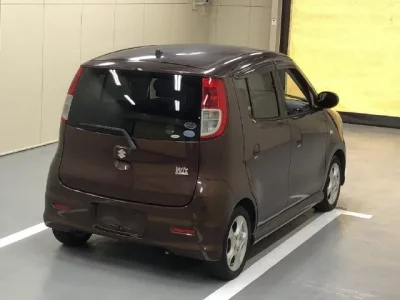 Suzuki MRWAGON
