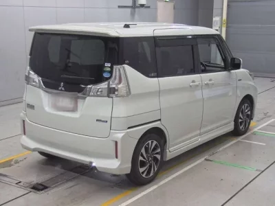 Mitsubishi DELICA D2