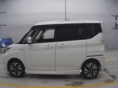 Mitsubishi DELICA D2