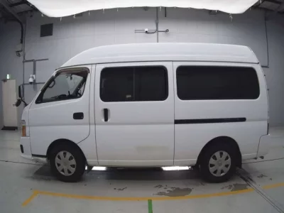Nissan CARAVAN BUS