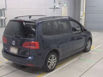 Volkswagen GOLF TOURAN