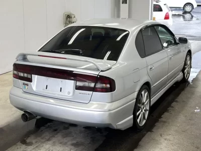 Subaru LEGACY B4