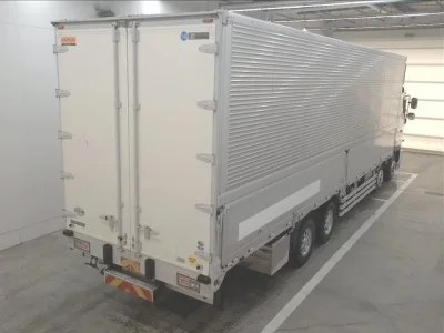 Hino TRUCK