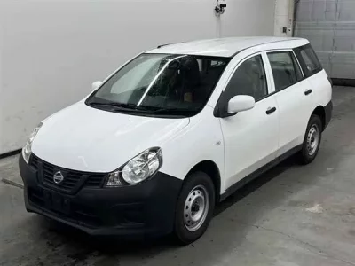 Nissan AD