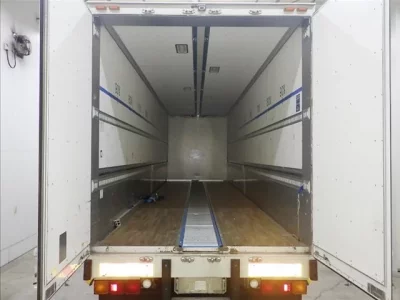 Mitsubishi FUSO TRUCK
