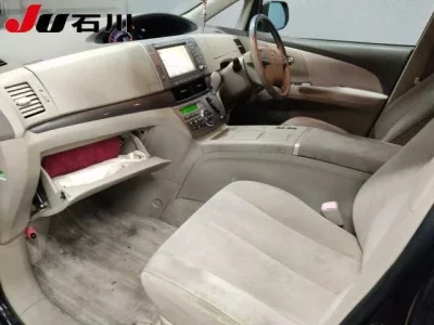 Toyota ESTIMA HYBRID