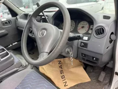 Nissan CARAVAN BUS