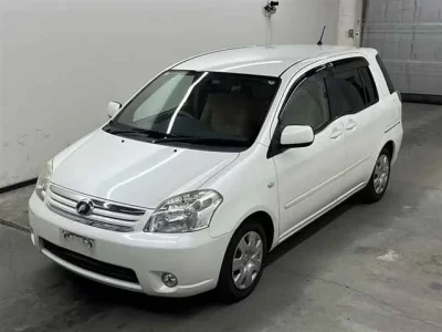 Toyota RAUM