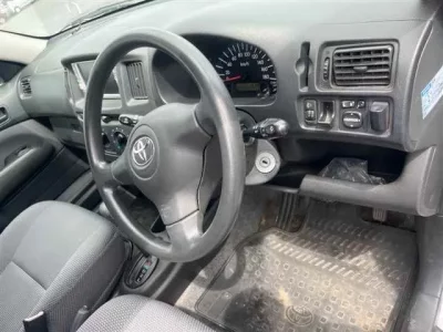 Toyota SUCCEED