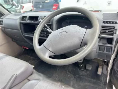 Mitsubishi DELICA