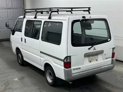 Mitsubishi DELICA