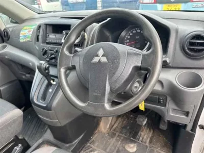 Mitsubishi DELICA