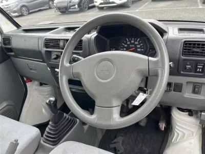 Mitsubishi MINICAB VAN