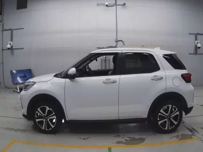 Daihatsu ROCKY