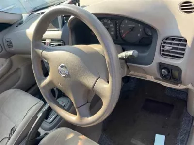 Nissan SUNNY