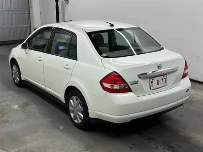 Nissan TIIDA LATIO