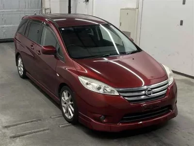 Nissan LAFESTA