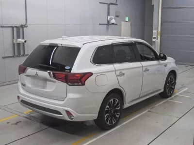 Mitsubishi OUTLANDER PHEV