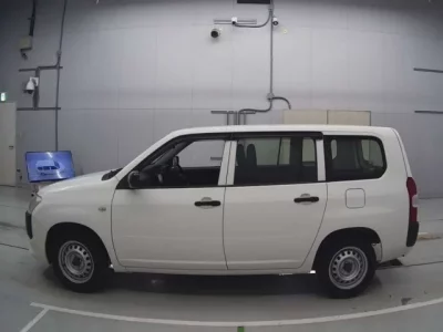 Toyota SUCCEED