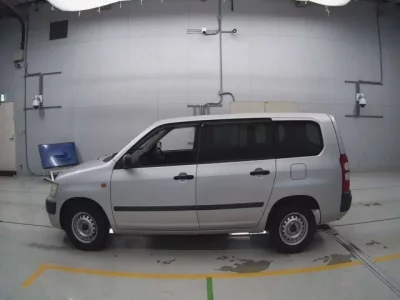 Toyota SUCCEED