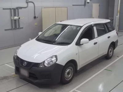 Nissan AD