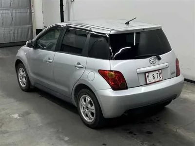 Toyota IST