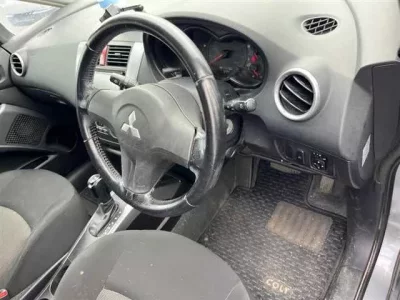 Mitsubishi COLT PLUS