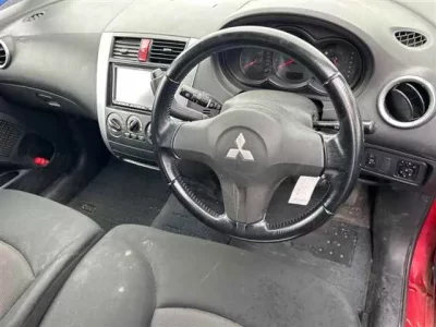 Mitsubishi COLT PLUS