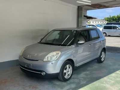 Mazda VERISA